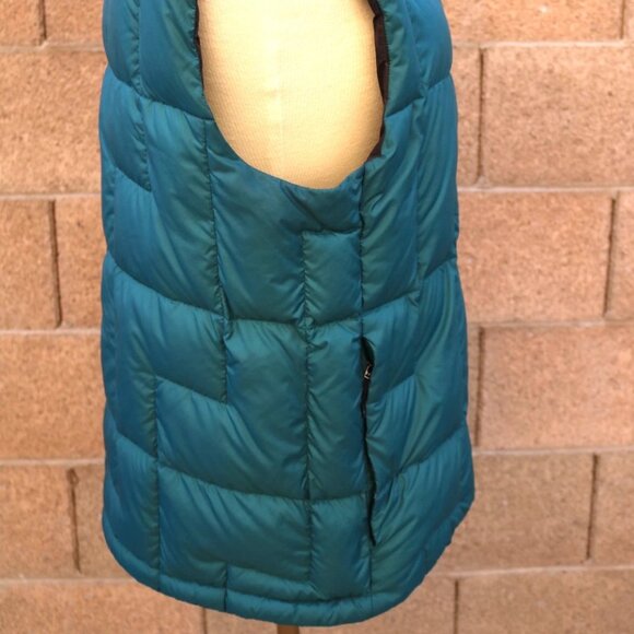 Lululemon Live in Practice Down Vest Green - Picture 3 of 15